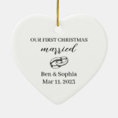 初めてのクリスマス結婚したハート図形 セラミックオーナメント (裏面)