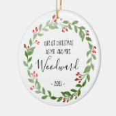 初めてのクリスマス結婚したフォトリースブラック文字 セラミックオーナメント (左)