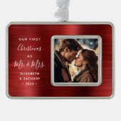 初めてのクリスマス結婚したフォトレッドブラッシュメタル シルバープレートフレームオーナメント (正面)