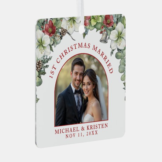 初めてのクリスマス結婚したフローラ結婚写真の白 メタルオーナメント (正面右)