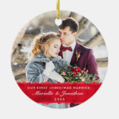 初めてのクリスマス結婚したレッドストライプカスタム写真 セラミックオーナメント (裏面)
