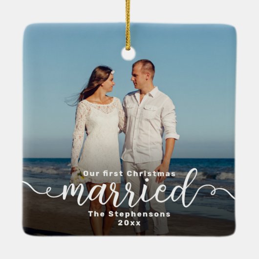 初めてのクリスマス結婚した両面写真 セラミックオーナメント (裏面)