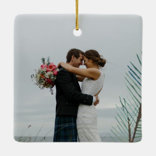 初めてのクリスマス結婚した夫妻の写真2枚 セラミックオーナメント (裏面)