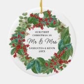 初めてのクリスマス結婚した夫妻の結婚デート セラミックオーナメント (裏面)