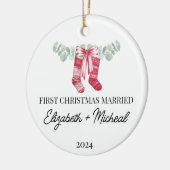 初めてのクリスマス結婚した水彩ストッキング セラミックオーナメント (左)
