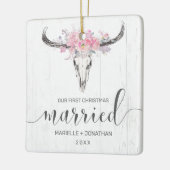 初めてのクリスマス結婚した牛素朴スカル写真 セラミックオーナメント (左)