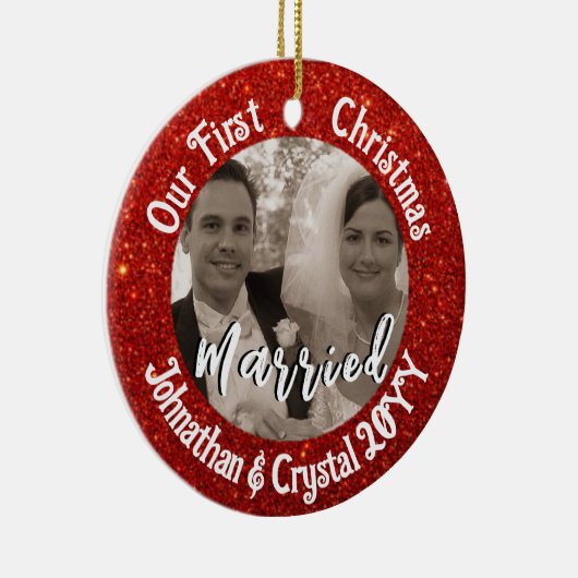 初めてのクリスマス結婚した赤パーソナライズされたグリッター セラミックオーナメント (右)