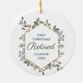 初めてのクリスマス退職したグパーソナライズされたリー葉ズ セラミックオーナメント (裏面)