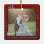 初めてのクリスマス2枚の写真ミセス・カップル・レッド セラミックオーナメント (正面)
