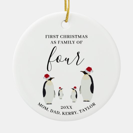 初めてのクリスマス4匹のかわいいペンギンの家族 セラミックオーナメント (正面)