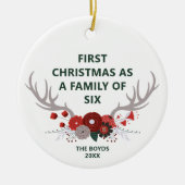 初めてのクリスマス6人の家族パーソナライズされた セラミックオーナメント (正面)