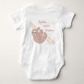 初めてのクリスマス・スロスをパーソナライズ ベビーボディスーツ (裏面)