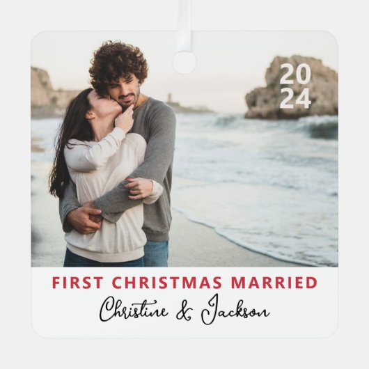 初めてのクリスマス | トレンディーモダンカップルのフォトメット メタルオーナメント (正面)