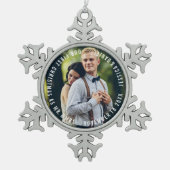 「初めてのクリスマス」新婚者の写真 スノーフレークピューターオーナメント (正面)