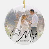 初めてのクリスマスMr.Mr.Mrs.2フォト白黒 セラミックオーナメント (裏面)
