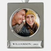初めてのクリスマスMr. & Mrs. Coule モダン Photo シルバープレートバナーオーナメント (正面)
