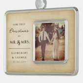 初めてのクリスマスMr. & Mrs. Vintageウェディングフォト シルバープレートフレームオーナメント (左)