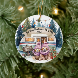 初めてのクリスマスRVキャンピングカップル新婚 セラミックオーナメント