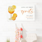 初めてのスプリッツで恋に落ちる ブライダルシャワーウェルカムカスタム 横断幕 (インサイチュ)