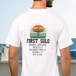 初めての単独飛行パイロット レトロなオリジナルデザイン Tシャツ