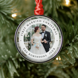 初めての結婚後のクリスマス写真モダンな記念品 メタルオーナメント
