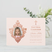 初めての聖体拝領 ピンクの女の子の写真 ヴィンテージ ローズゴールド 招待状 (スタンド正面)