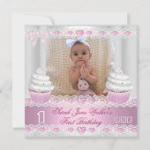 初めての誕生日 女の子 白 ピンク カップケーキ 赤ちゃん 2 招待状 (正面)