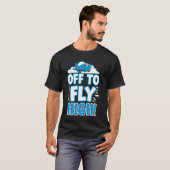初めての飛行機 初めての飛行機での冒険 Tシャツ (正面フル)