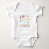 初パーソナライズされた日おめでとう ベビーボディスーツ (正面)