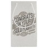 初単独飛行おめでとう スモールペーパーバッグ (裏面)