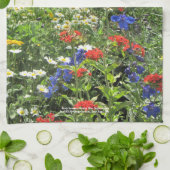 初夏の庭の青いヒエンソウの台所タオル キッチンタオル (折り畳み)