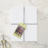 初年度2023年切り出しモダンベビー写真黄 ギフトタグ (より糸付き)