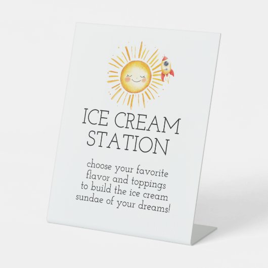 初旅のまわりに日 台座サイン (正面)