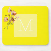 初期のトレンディなネオンイエローの花の水彩画 マウスパッド (正面)