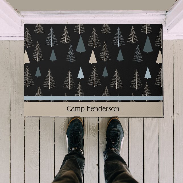 初期のパインズオンブラック ドアマット (クリエイターアップロード済み)