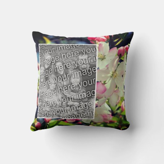 初期春の花のフレームあなたの写真を追加 クッション (裏面)