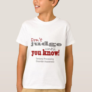 判断しないで下さい Tシャツ