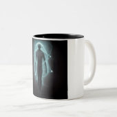 別のディメンションからの訪問者 ツートーンマグカップ (正面右)