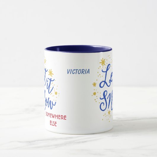 別の場所で雪を降らせるパーソナライズされたマグカップ マグカップ (中央)