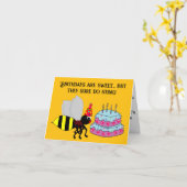別の年にブズブズ:おもしろい Wasp誕生日 カード (黄色い花)