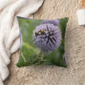 別の忙しく小さい生き物が付いている枕 クッション (ブランケット)