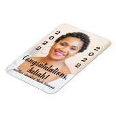 別の教育を受けた黒人女性2022卒業写真 マグネット (左側)