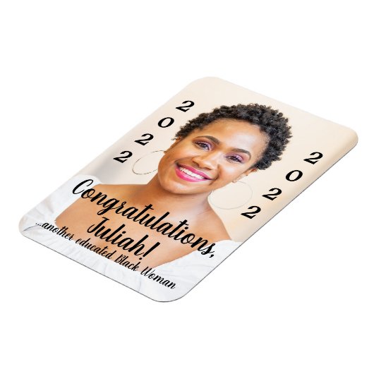 別の教育を受けた黒人女性2022卒業写真 マグネット (左側)