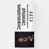 別の教育を受けた黒人男性2022年の卒業写真 横断幕 (縦)