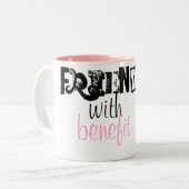 利点のマグを持つ友人 ツートーンマグカップ (正面左)