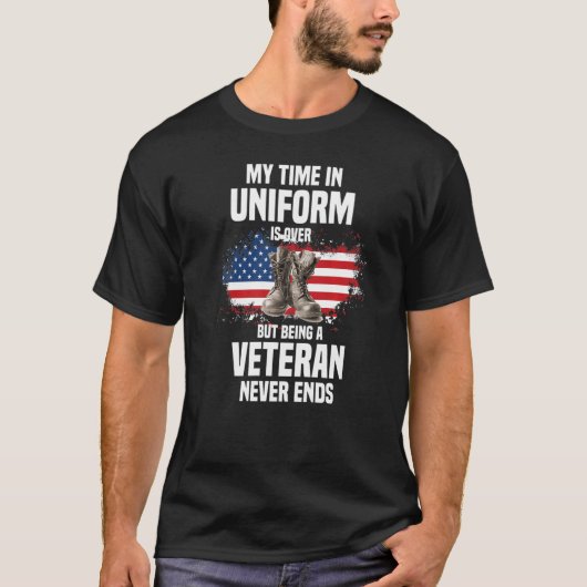 制服を着た私の時間は終わったが、退役軍人である Tシャツ (正面)