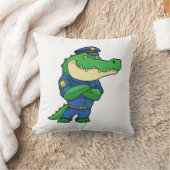 制服を着た警官としてのワニ クッション (ブランケット)