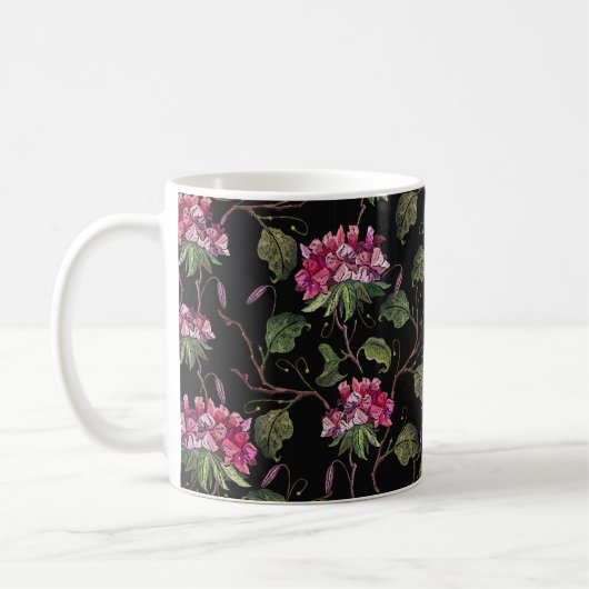 刺しゅうゼラニウムの花の継ぎ目のない模様 コーヒーマグカップ (左)