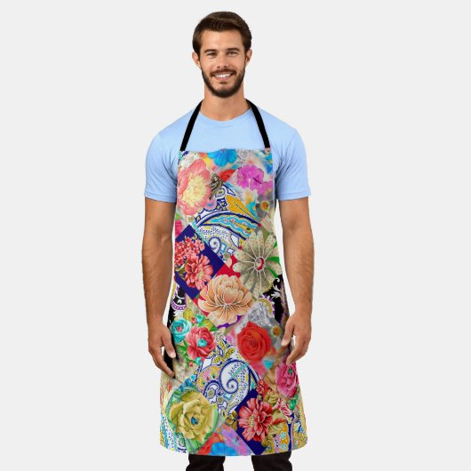 刺しゅうフローラの襟ぐり模様と花 エプロン (着用した状態)