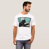 刺すような目を持つヒョウ Tシャツ (正面フル)